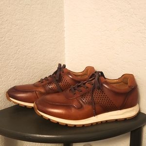 Men's brown casual shoes, size 8 1/2